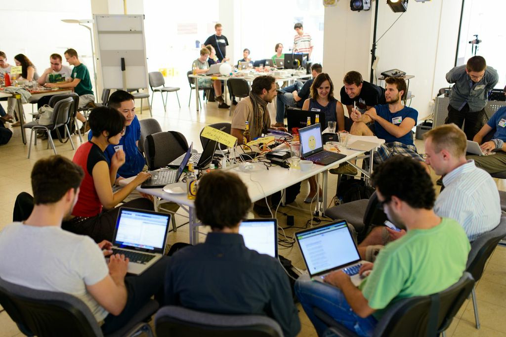 Hackday Crowd