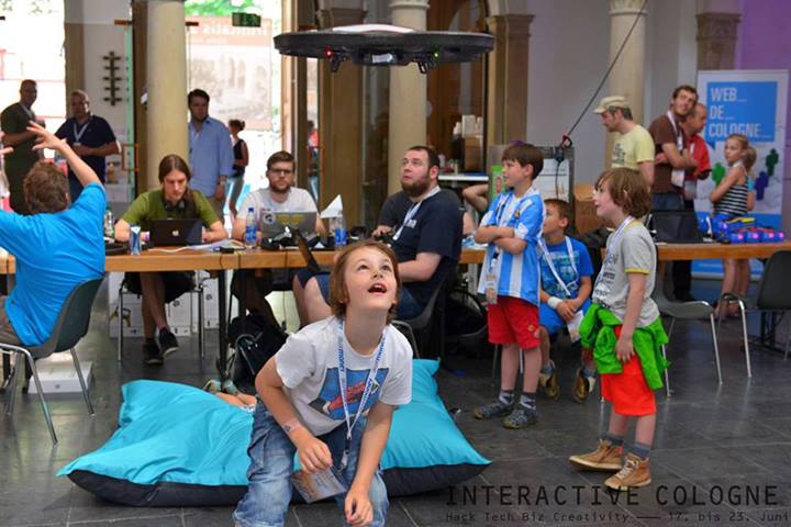 kids - interactive cologne